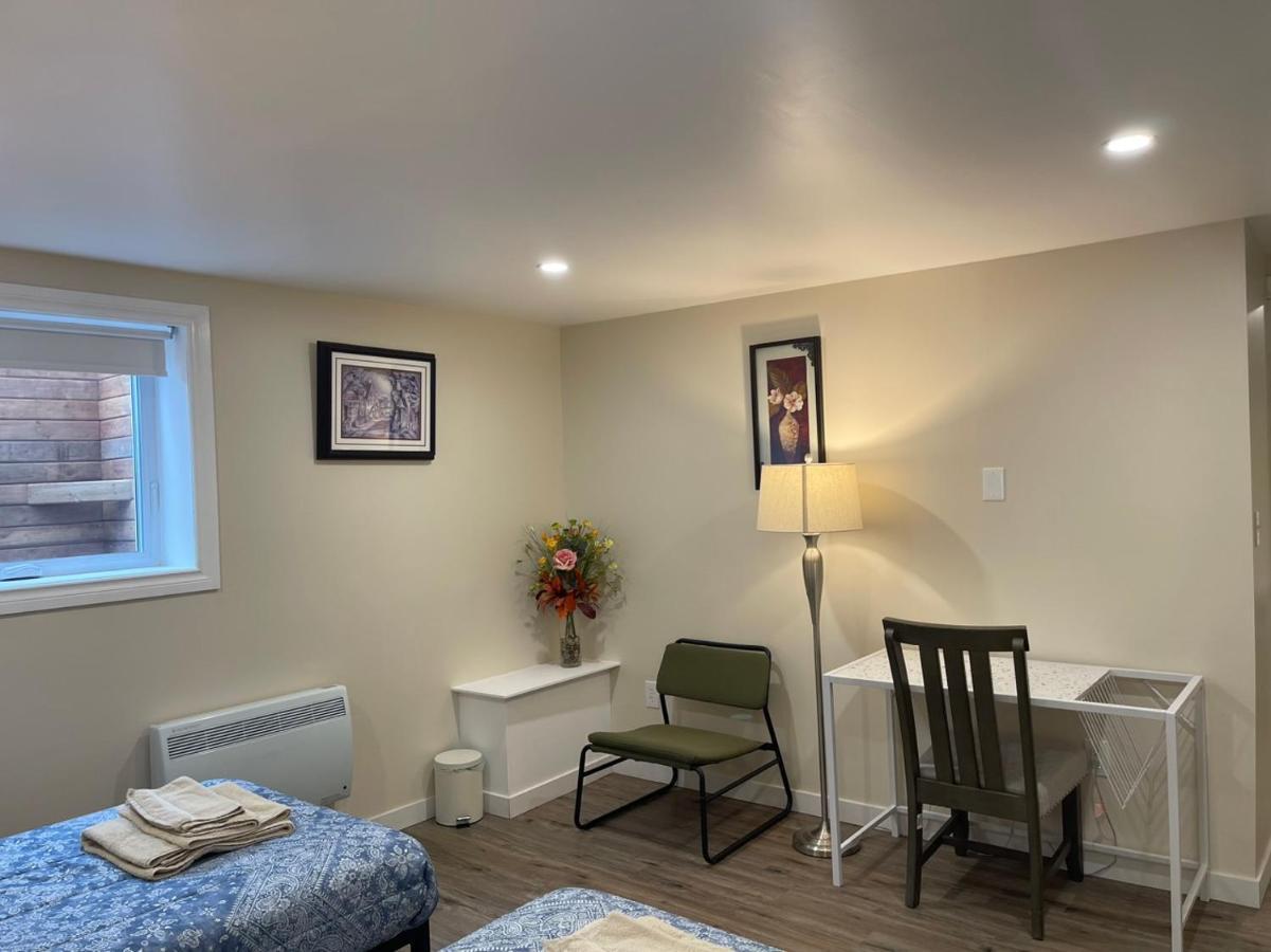 Katie Entire Basement 3 Bedrooms Charlottetown Exterior photo