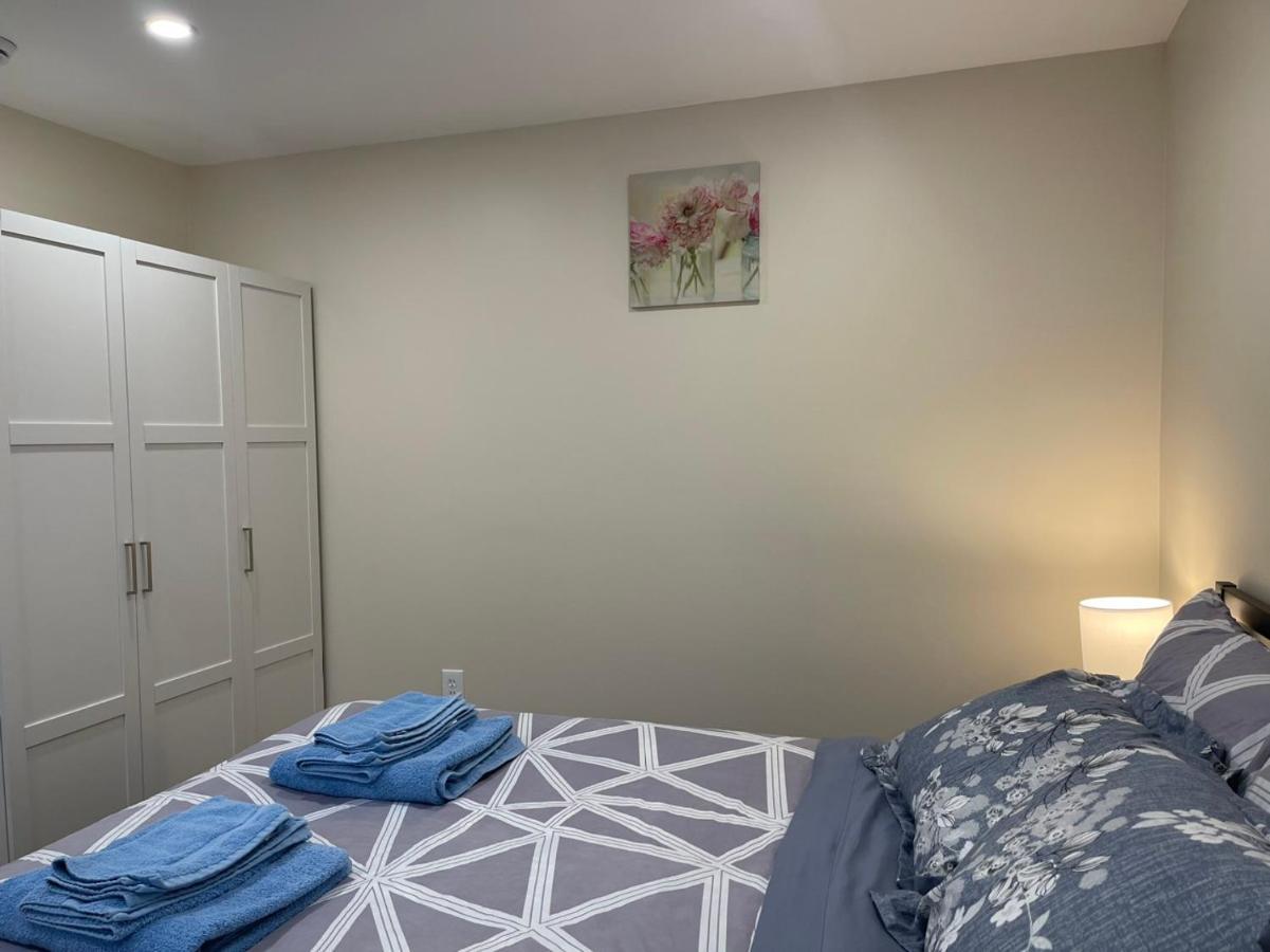 Katie Entire Basement 3 Bedrooms Charlottetown Exterior photo