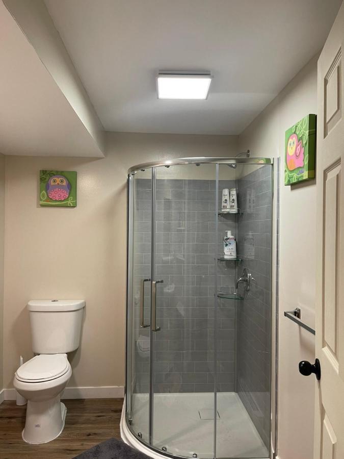 Katie Entire Basement 3 Bedrooms Charlottetown Exterior photo