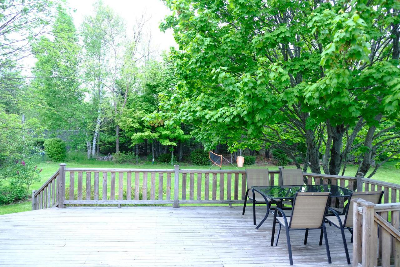 Katie Entire Basement 3 Bedrooms Charlottetown Exterior photo